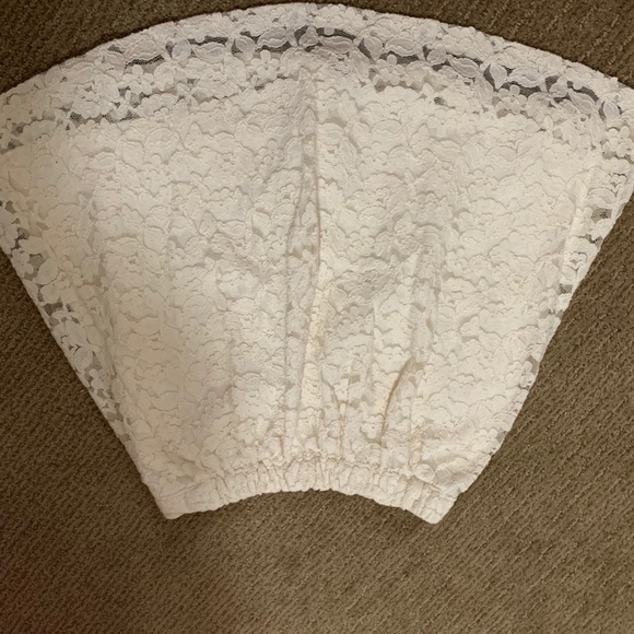 Hollister Flower Patterned Skirt - Picture 2 of 4